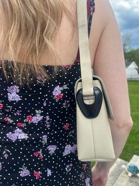 Gucci 90’s Tom Ford Era Quiet Luxury Bone White Shoulder Bag